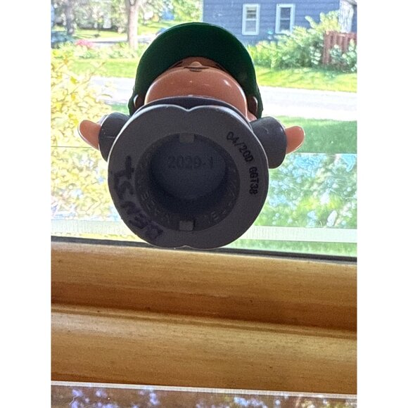 Fisher Price Little People Pizza Delivery Driver Figure - Picture 5 of 5